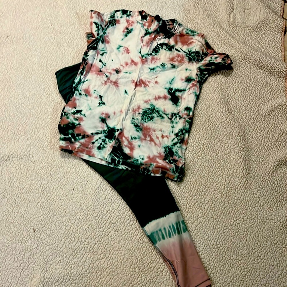 Cute pink tie-dye set